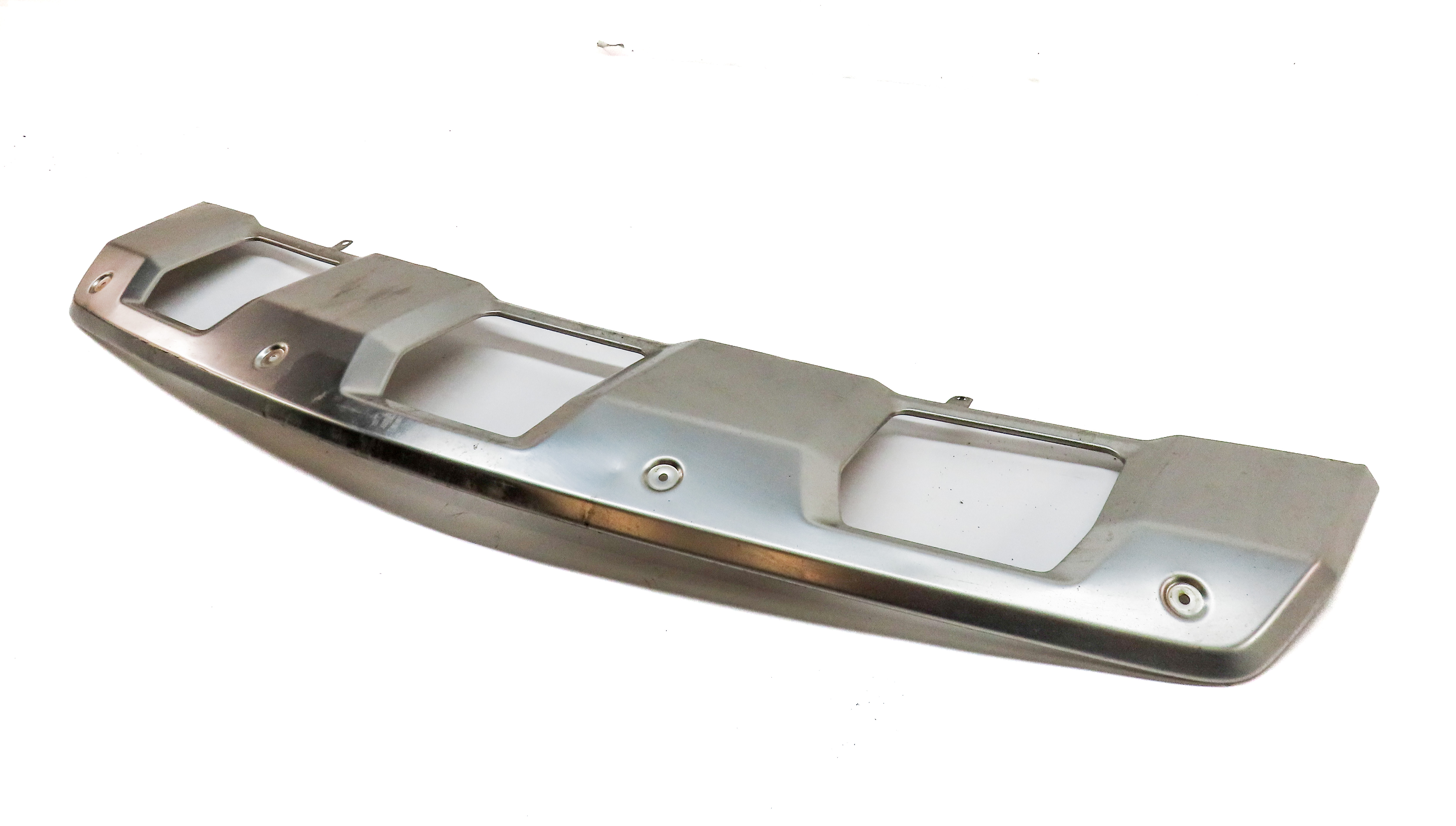 2009 MERCEDES ML320 (W164) FRONT LOWER BUMPER SCUFF PLATE SHIELD PANEL (CHROME) — exact item pictured
